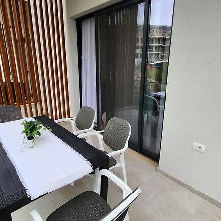 Solar Rooms And Apartments Himare Exterior photo