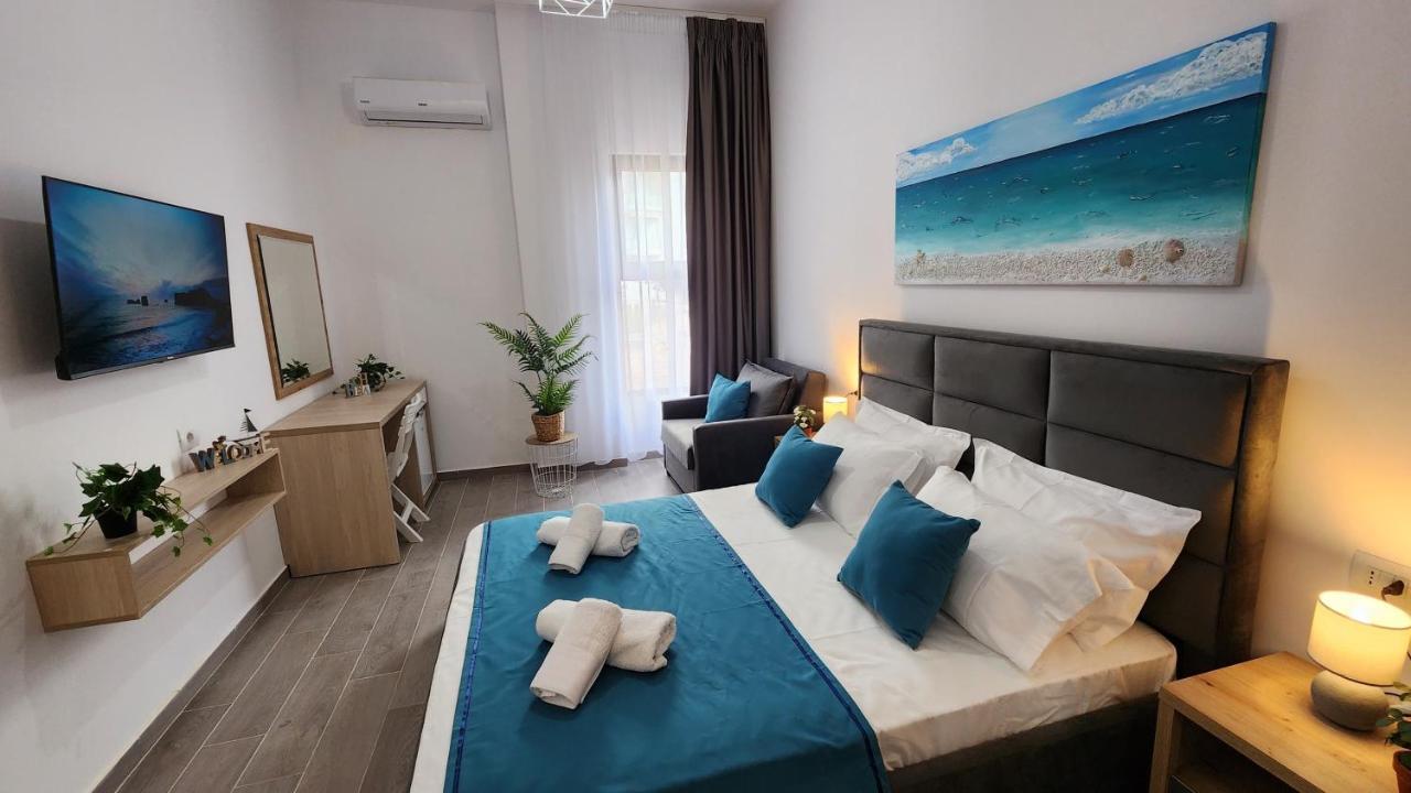 Solar Rooms And Apartments Himare Exterior photo
