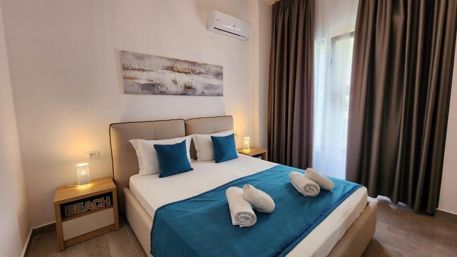 Solar Rooms And Apartments Himare Exterior photo